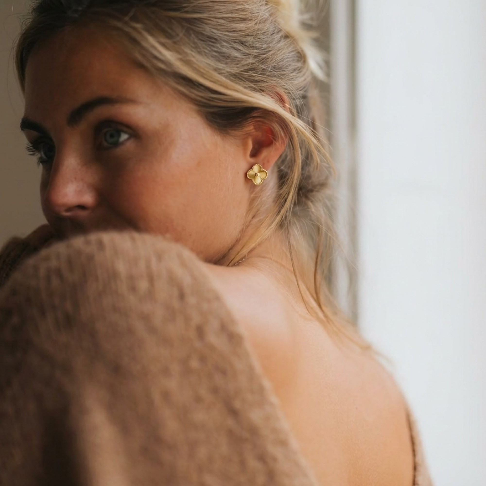 Clover Earrings Gold