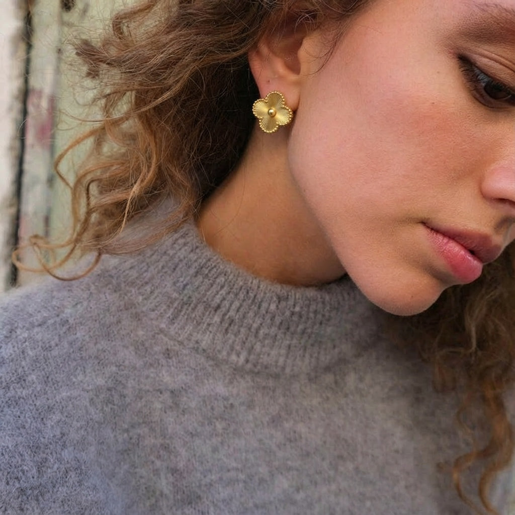 Clover Earrings Gold